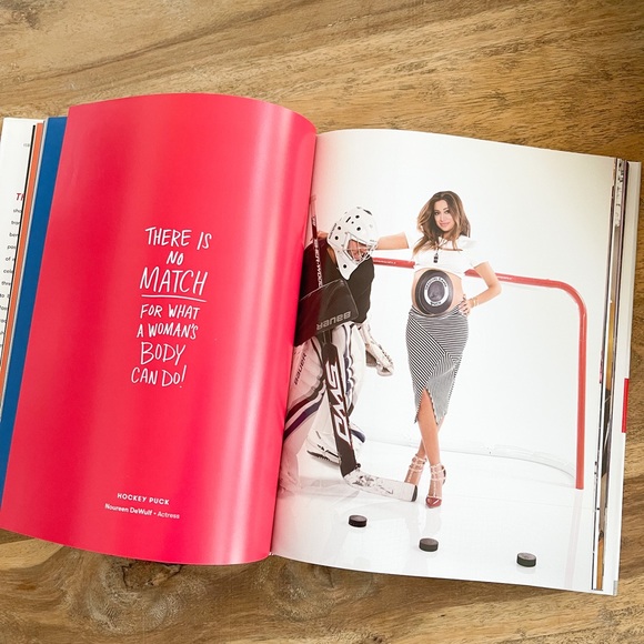 SIGNED Sara Blakely THE BELLY ART PROJECT - Picture 7 of 8